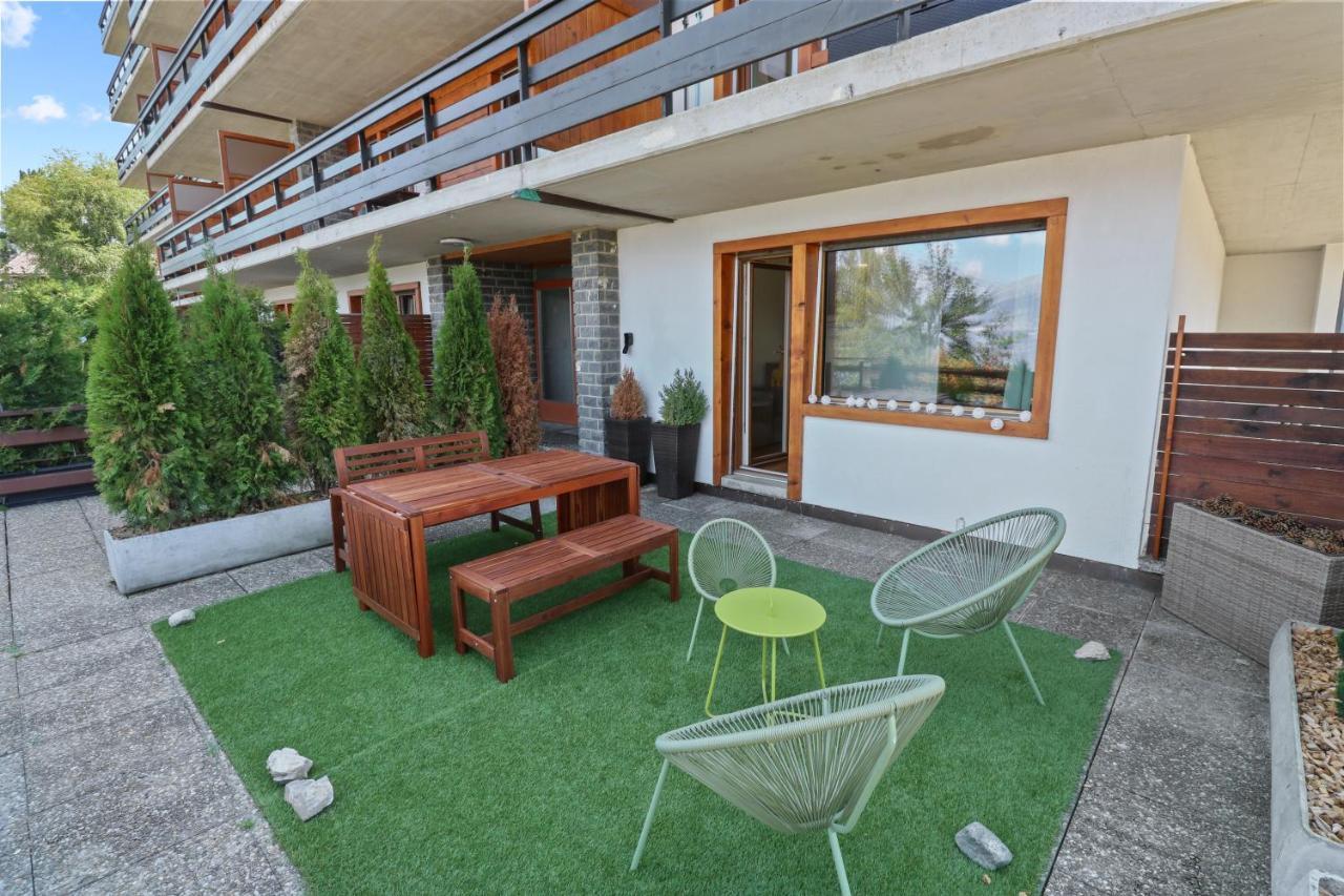 Superbe Appartement Avec Piscine Нендаз Екстериор снимка